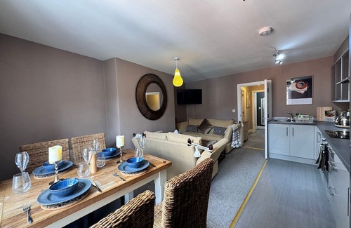 Shrewsbury Apartment | Luxurious Two Bedroom Towncentre Located Apartment