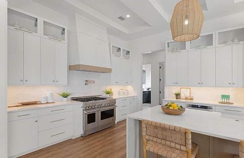 Ponte Vedra Beach House | Spacious 5 bedroom house with hot tub and pool, minute walk to the beach.