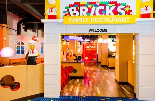 Cypress Gardens House | Adventurer's Dream Room, LEGOLAND Hotel, Mini Golf Excursion, 2 Family Stays