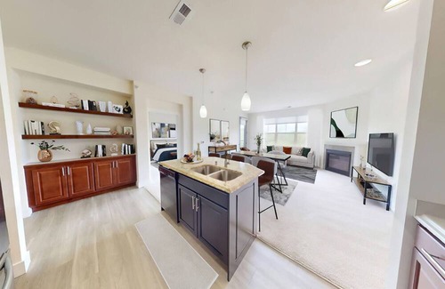 Brookfield Apartment | Chic 2-bedroom apartment in cool Brookfield with WiFi, fitness room