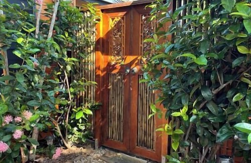 Hideaway Bay House | Hydeaway Haven - Plunge Pool - Beachfront