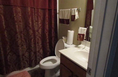 Clarkdale House | Charming 1-bedroom space with livingroom WiFi and AC in fabulous Douglasville