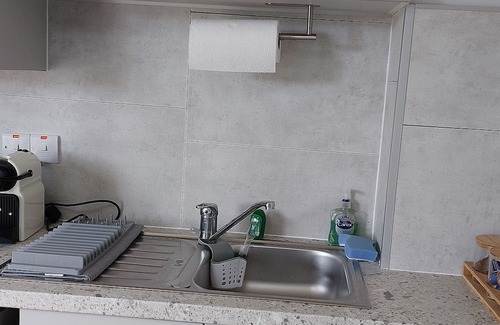 Coleraine Apartment | Cosy studio close to a beautiful sandy beach and places of historical interest