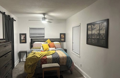 Riverview House | 3-bedroom cottage in beautiful Jacksonville Florida with WiFi, AC, and heating.