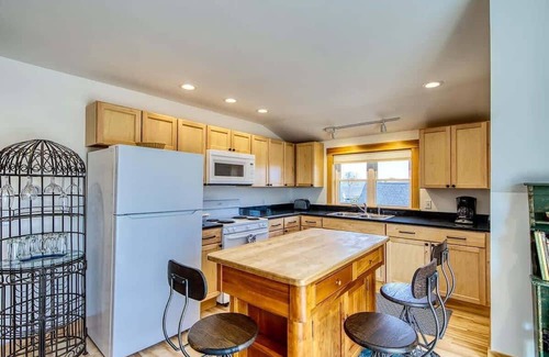 Winter Harbor Apartment | Winter Harbor: Two Ocean View Getaways