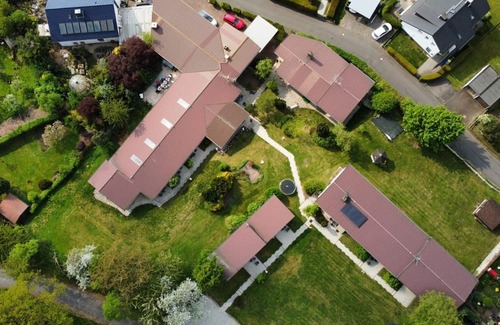 Niedenstein Apartment | The green meadow - D&B staycation Resort