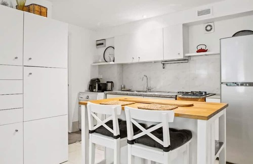 Seaforth Apartment | Serene Apartment surrounded by Nature