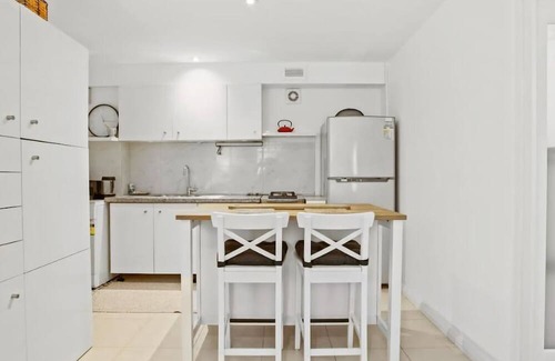 Seaforth Apartment | Serene Apartment surrounded by Nature