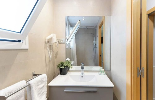 El Baix Guinardo Apartment | Weflating SANT PAU - 2 BDR
