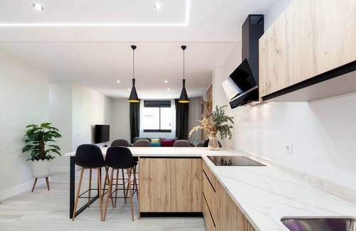 Huerta de Santa Teresa Apartment | Stunning Apartment in Nervion