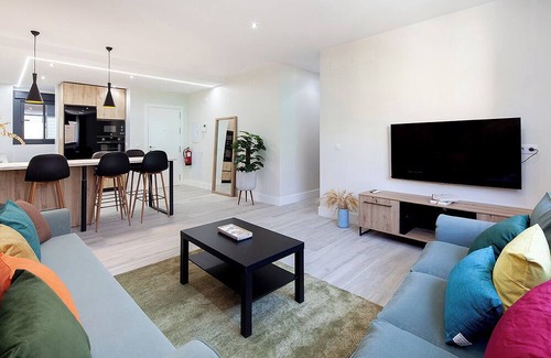 Huerta de Santa Teresa Apartment | Stunning Apartment in Nervion