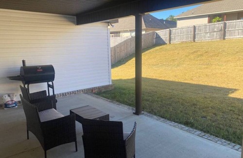 Northport House | Charming 3-bedroom house in fabulous Northport with AC, WiFi