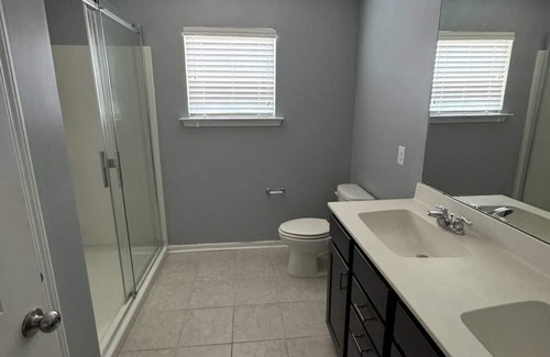 Burton House | 3-bedroom house in charming Beaufort with a Loft, AC, WiFi. Enjoy your stay