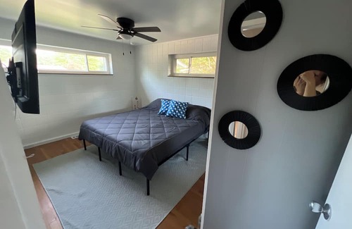 Frankfort House | Spacious 4-Bedroom Home in Frankfurt, IN, Sleeps 16 with Inground Pool