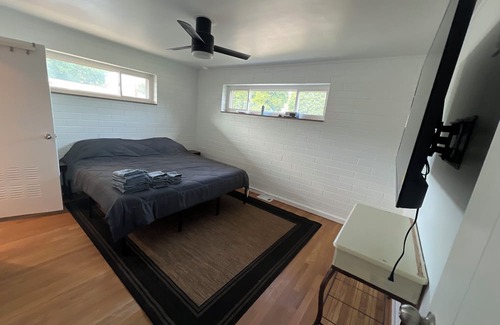 Frankfort House | Spacious 4-Bedroom Home in Frankfurt, IN, Sleeps 16 with Inground Pool