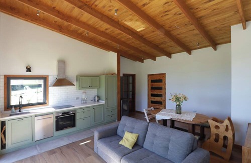 Villarrica Cottage | Charming 2-bedroom cottage in front of Villarrika lake with superb internet