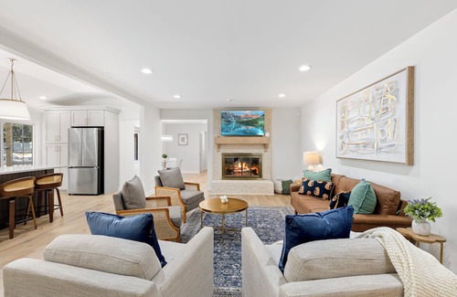 Garner House | Spacious Garner Home for 15!