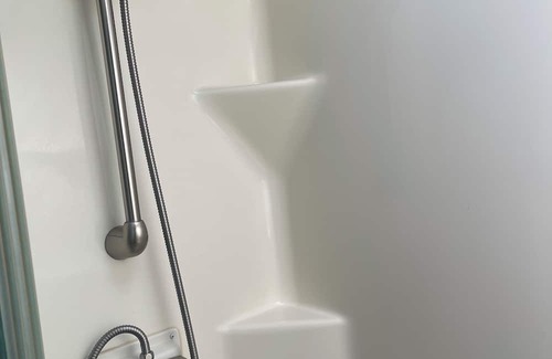 Cottondale House | Toy Hauler- 43' Camp Style in private lake area.