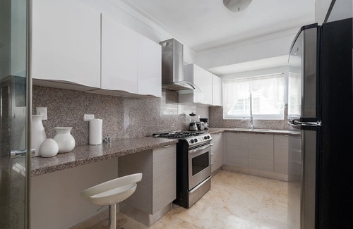 La Arboleda Apartment | CityCenter-Comfy-3br-W/Pool-Gym-A/C-WiFi-YellowKey