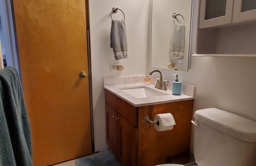 Mokuleia Apartment | North Shore Ocean and Mountain Views Steps to Aweoweo Beach Park Pet friendly