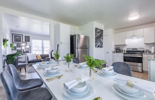 Powder Springs House | Opuluxe African Luxe Themed Home Sleeps 12