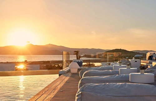 Agios Prokopios Apartment | Great 2BR Suite with 2 Jacuzzi tubs in Naxos