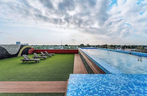 Centro House | Immerse in Mérida's Charm: Cozy Hotel Room w/Breathtaking Rooftop Pool