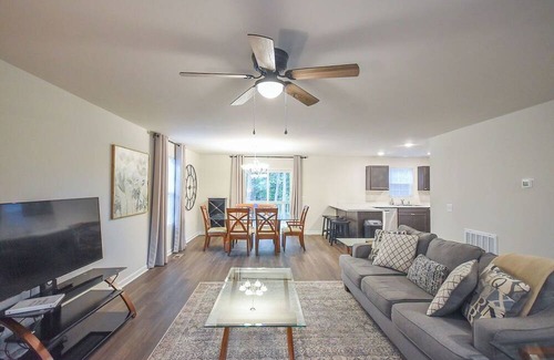 Olivia House | NEW BUILD Carolina Lakes 4 bdr