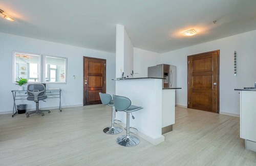 Costa del Este Apartment | w* | Stunning 1BR with Balcony in Costa del Este