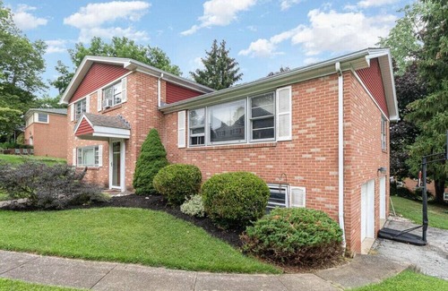 East York House | Haines Acres Meadow Retreat