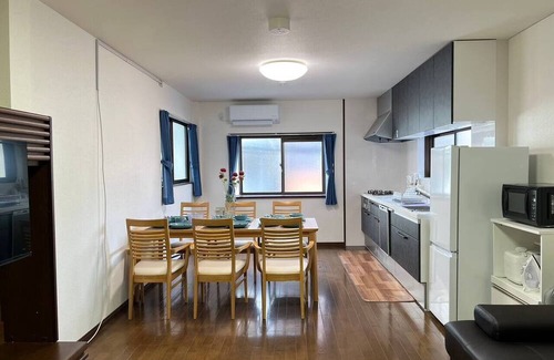 Abeno House | 4storey spacious detached house 1 car parking available 17 minutes from Namba Station 5 minute - Abeno Detached House /Osaka Ōsaka