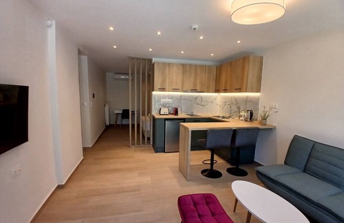 Kallithea Apartment | Junior Suite - 10 Apartments & Suites Athens