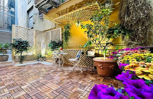 Rione III Colonna Apartment | ECHOES OF ANCIENT ROME: A GLIMPSE INTO MODERN COMFORT AND HISTORY, SPANISH STEPS