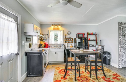 Wagener Cottage | Pet-Friendly Waegner Cottage On 30-Acre Horse Farm