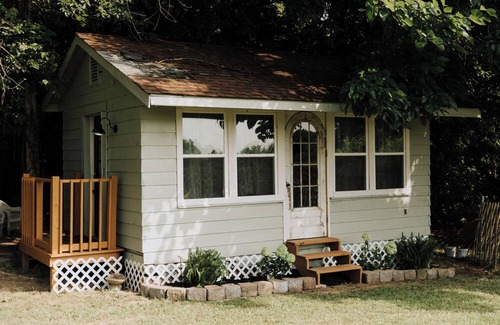 Mayfield Cabin | The Garden's Nest.
