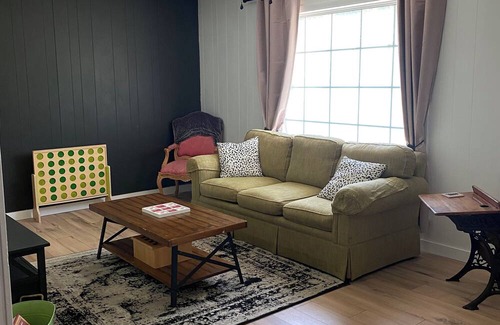 Saint Elmo House | Little Coden Cottage - 12 minutes from Dauphin Island