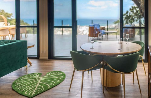 Manoa House | Tropical Jungle Ocean View Guest House