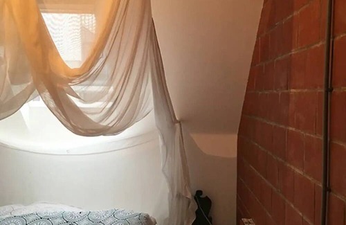 Amsterdam North House | 4BR Amsterdam townhouse-Nestled 5 minutes from Jordan