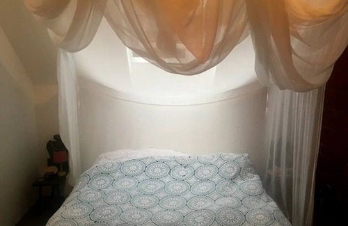 Amsterdam North House | 4BR Amsterdam townhouse-Nestled 5 minutes from Jordan