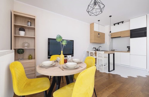 Krowodrza Apartment | Wrocławska Apartament by Renters