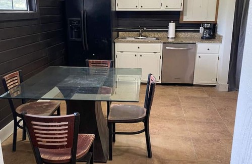 Oxford Cabin | Hurricane Hideaway 5