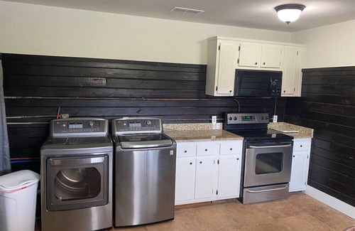 Oxford Cabin | Hurricane Hideaway 5