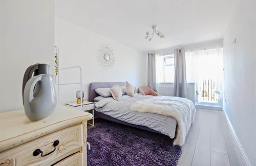 Herne Bay House | Stunning family holiday home, walking distance to Reculver Beach, Kent