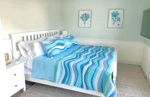 Bay Colony House | Beautiful updated home on salt water canal on Terra Ceia Bay.