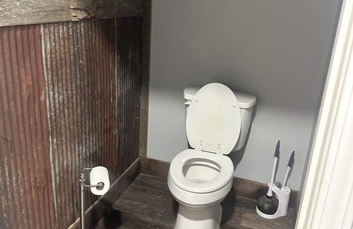 Marion Apartment | Rustic Rooftop Apartment A