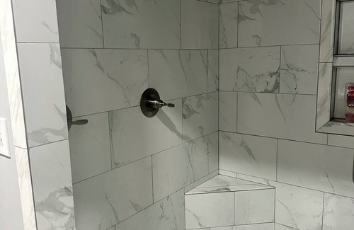 Marion Apartment | Rustic Rooftop Apartment A