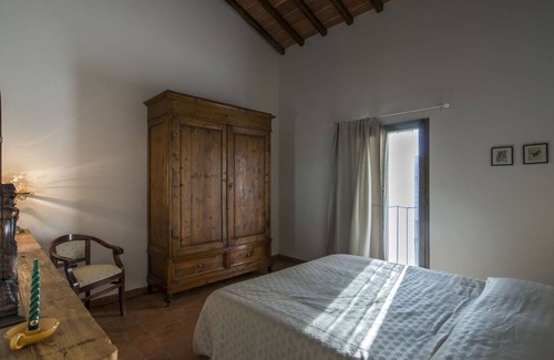 Laterina Apartment | Lovely apartment for 5 guests with pool, A/C, WIFI, TV and parking, close to Arezzo