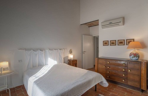 Laterina Apartment | Beautiful apartment with pool, A/C, WIFI, TV, panoramic view and parking, close to Arezzo
