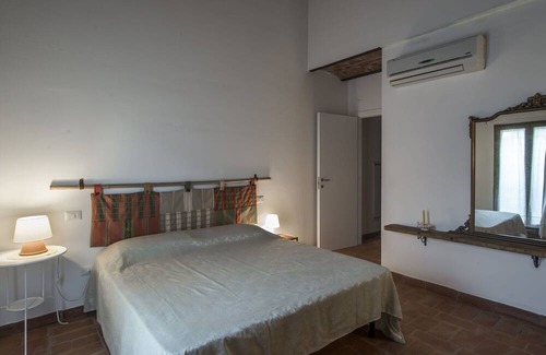 Laterina Apartment | Nice apartment for 5 people with A/C, WIFI, pool, TV, panoramic view and parking, close to Arezzo