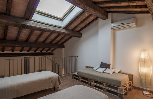 Laterina Apartment | Nice apartment for 5 people with A/C, WIFI, pool, TV, panoramic view and parking, close to Arezzo